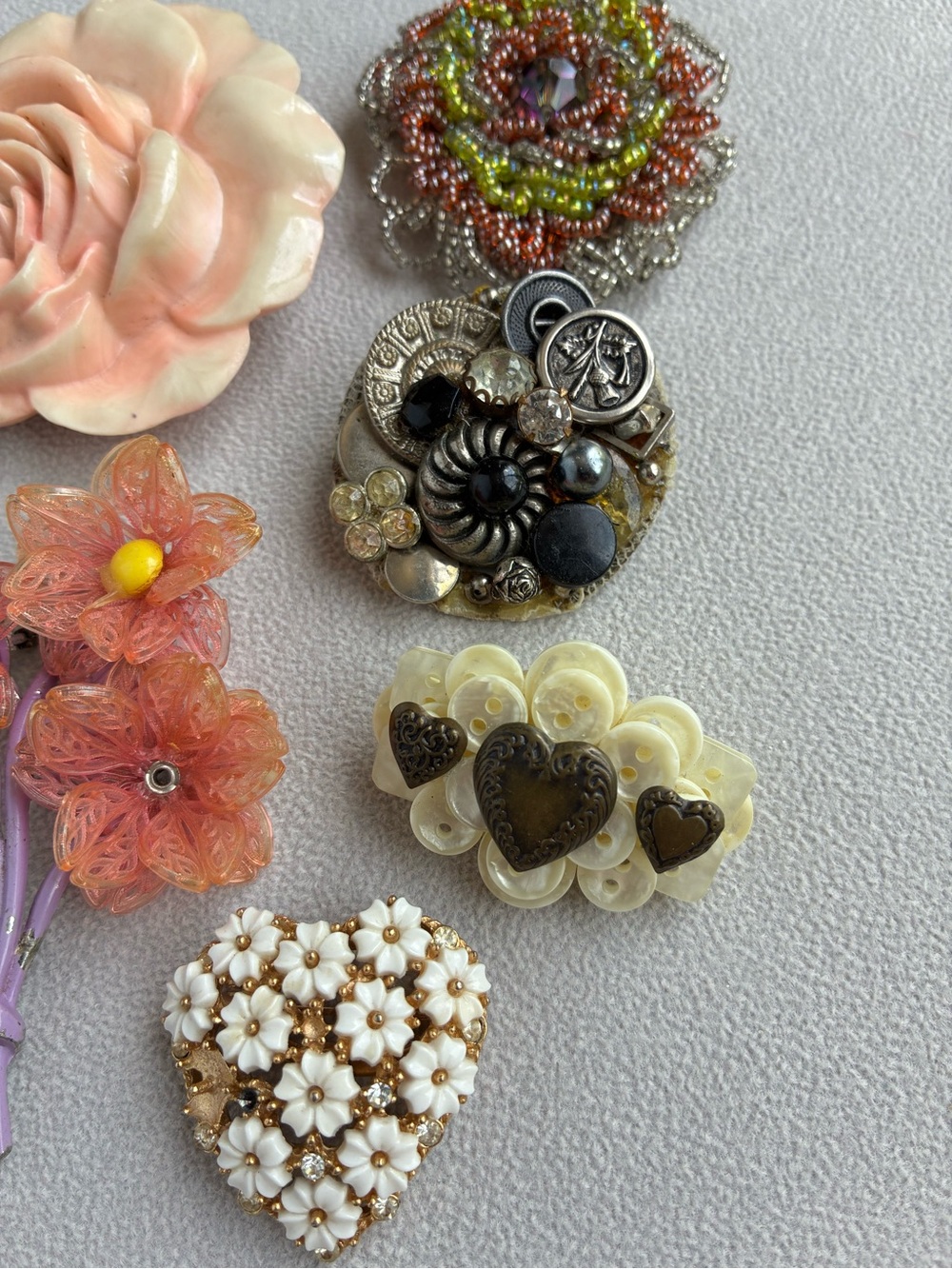 Vintage Mix of Acrylic and Handmade Jewelry Lot - Picture 3 of 9